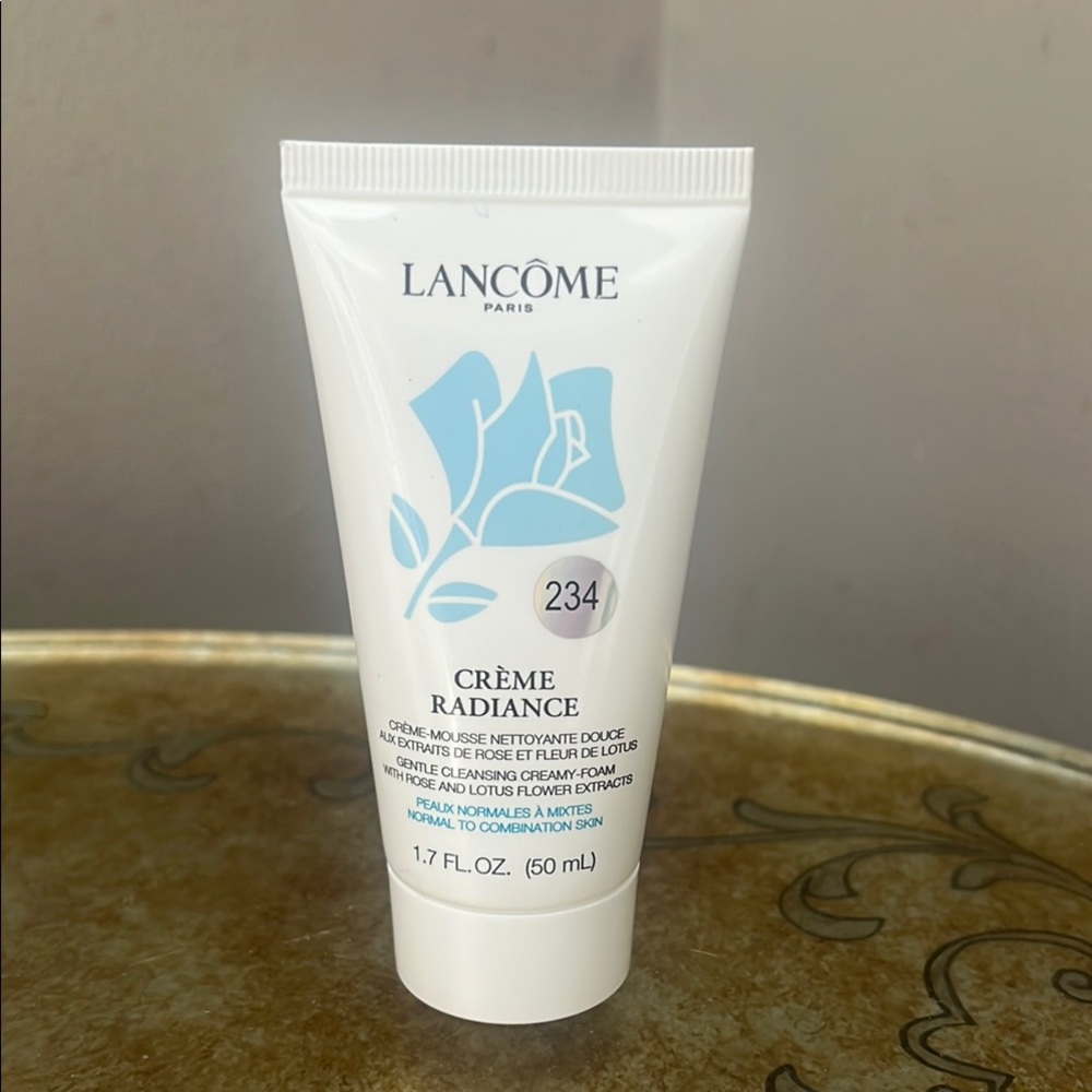 Crème Radiance Skincare Cleanser